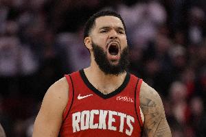 范弗里特：NBA裁判有一套评分体系 也会被处罚 只是都在私下进行